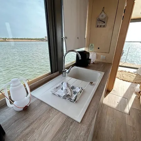 Casa Barco Miamar Hotel na wodzie El Rompido
